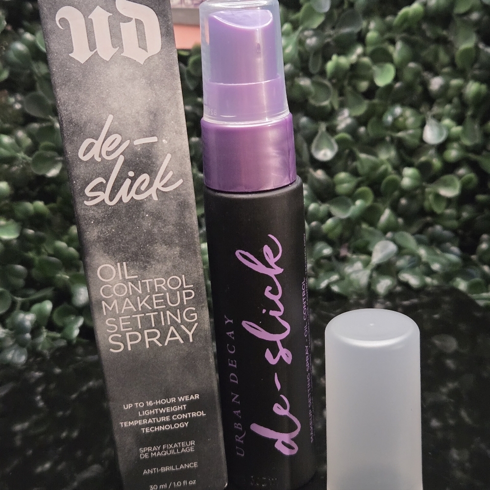 Urban Decay De-Slick Setting Spray Travel NIB RARE
